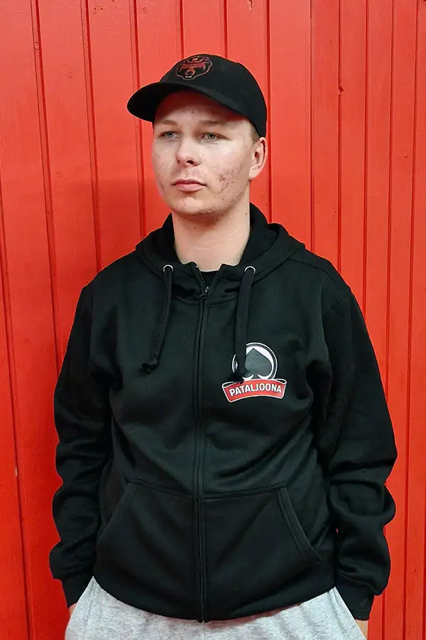 Pataljoona vetoketjuhuppari edestä